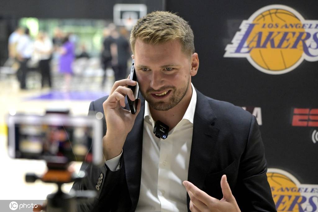 湖人正式进入东契奇时代 老詹断舍离尚存最后纠结